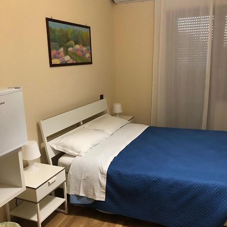 Moon River Guest House Pescara Buitenkant foto