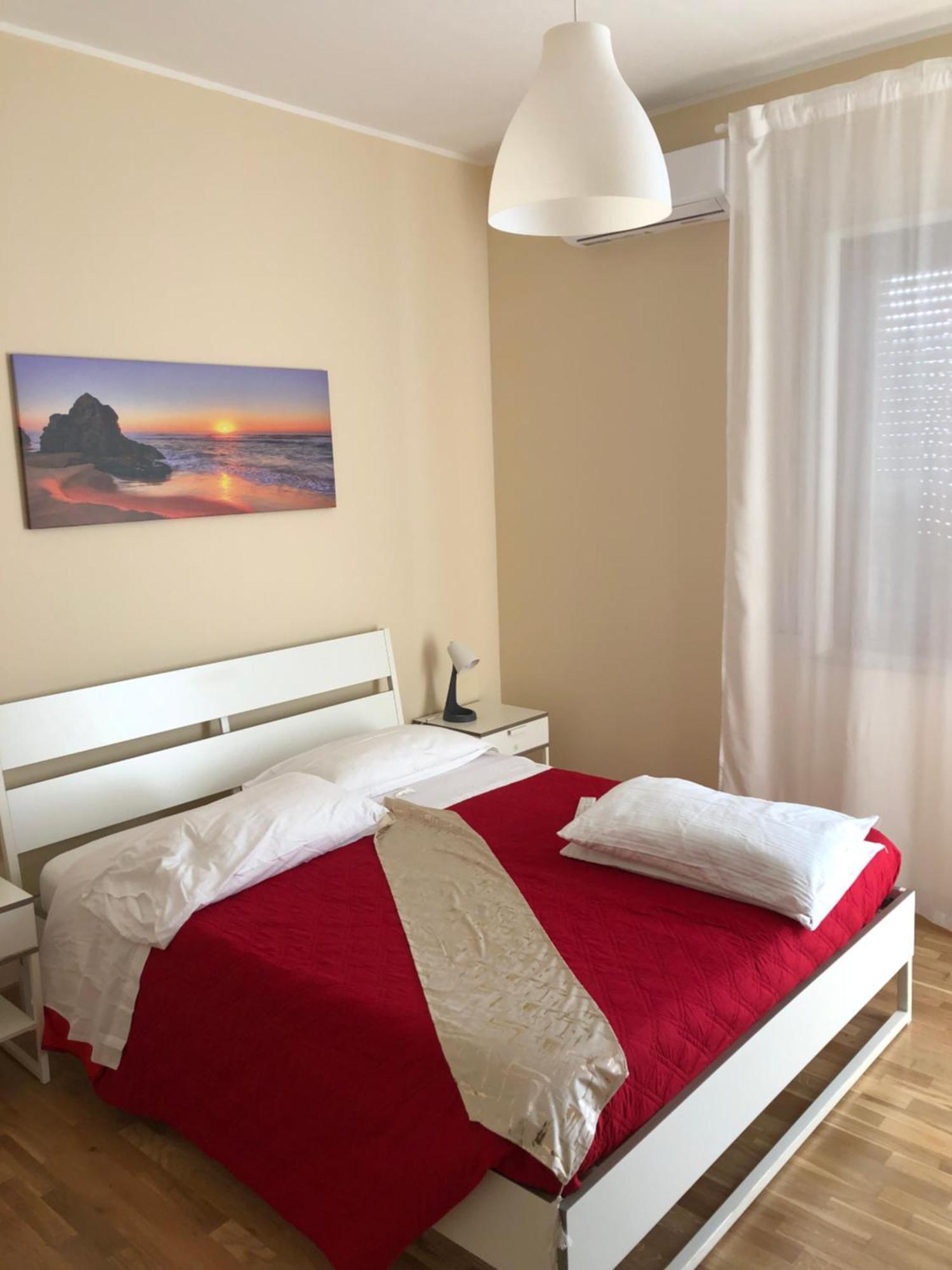 Moon River Guest House Pescara Buitenkant foto